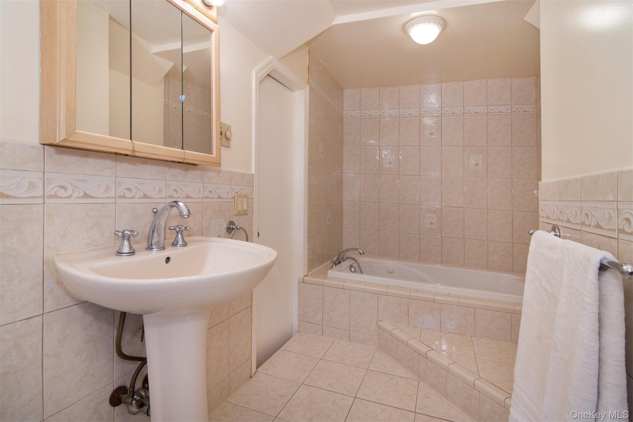 Single Family Lake  Westchester County, NY 10703, MLS-915957-25