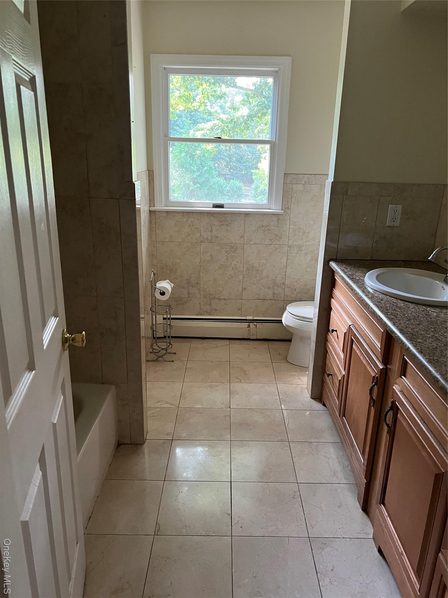 Single Family Jonah  Suffolk County, NY 11764, MLS-915969-11