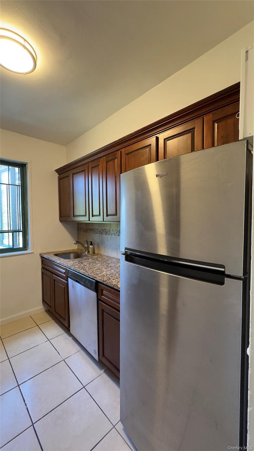 Apartment Tremont Bronx, NY 10462, MLS-915976-11