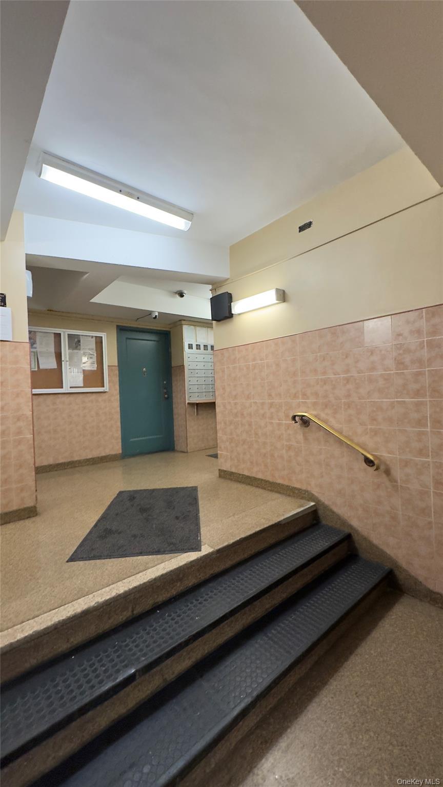 Apartment Tremont Bronx, NY 10462, MLS-915976-2