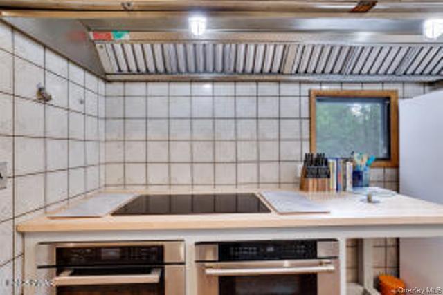 Single Family Chuck Foster Drive Out Of Area, NY 18428, MLS-915979-12