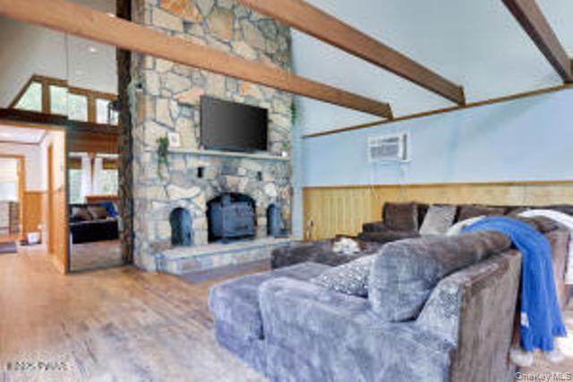 Single Family Chuck Foster Drive Out Of Area, NY 18428, MLS-915979-37