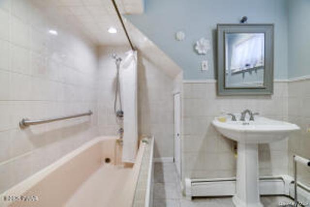 Single Family Chuck Foster Drive Out Of Area, NY 18428, MLS-915979-39