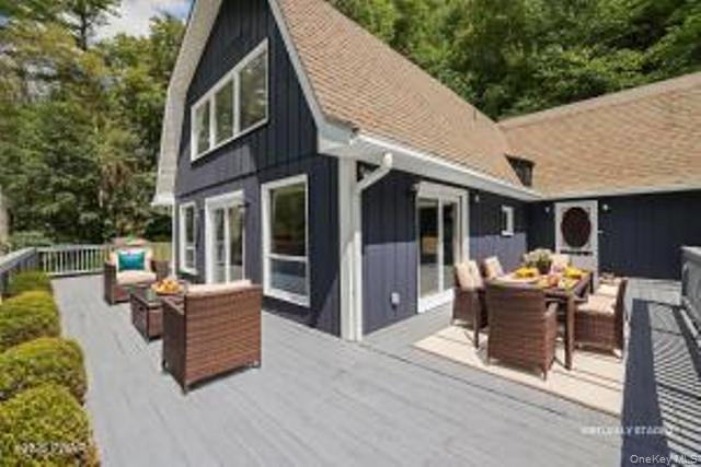 Single Family Chuck Foster Drive Out Of Area, NY 18428, MLS-915979-5