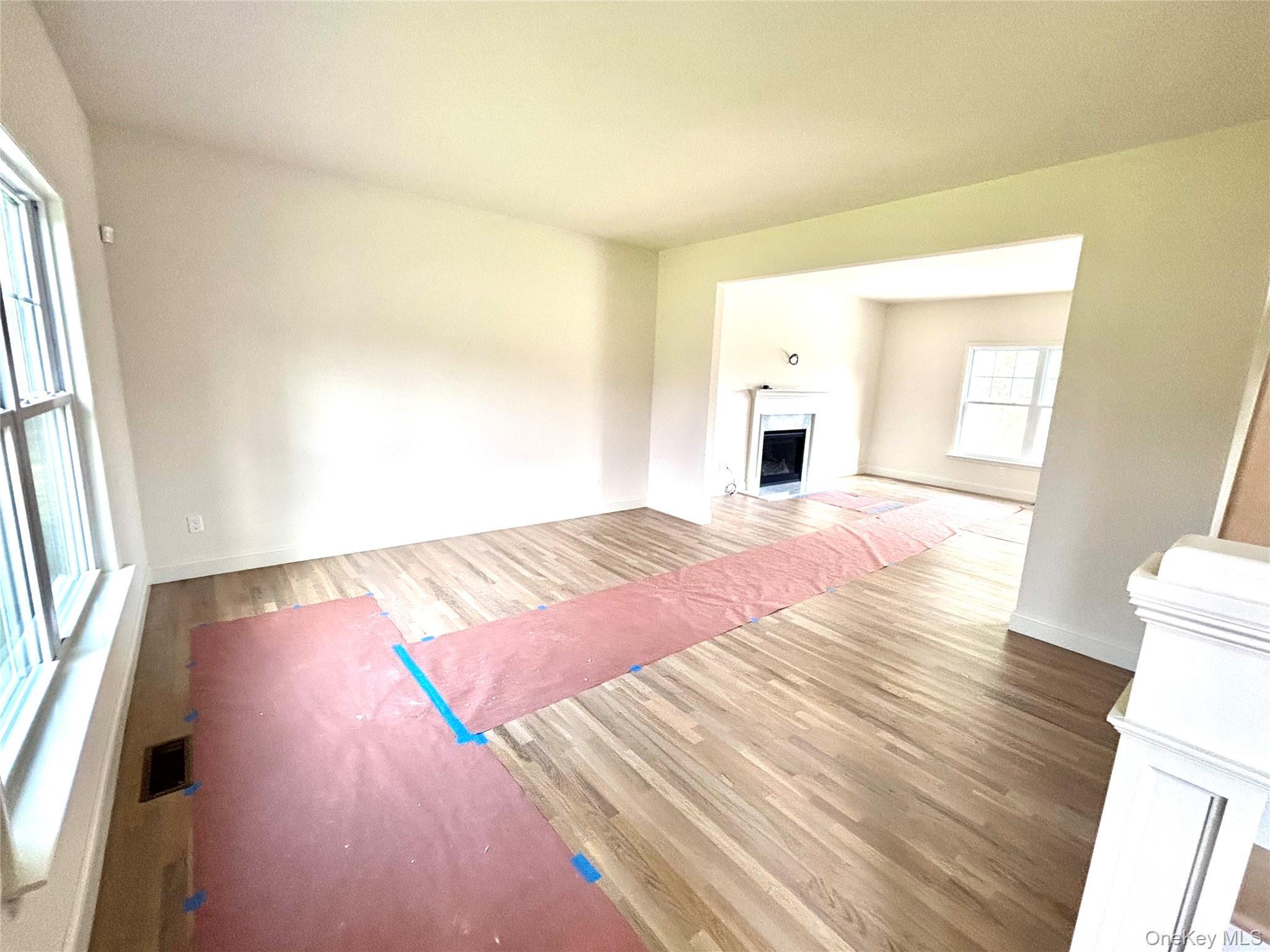 Single Family Middle  Suffolk County, NY 11705, MLS-915980-5