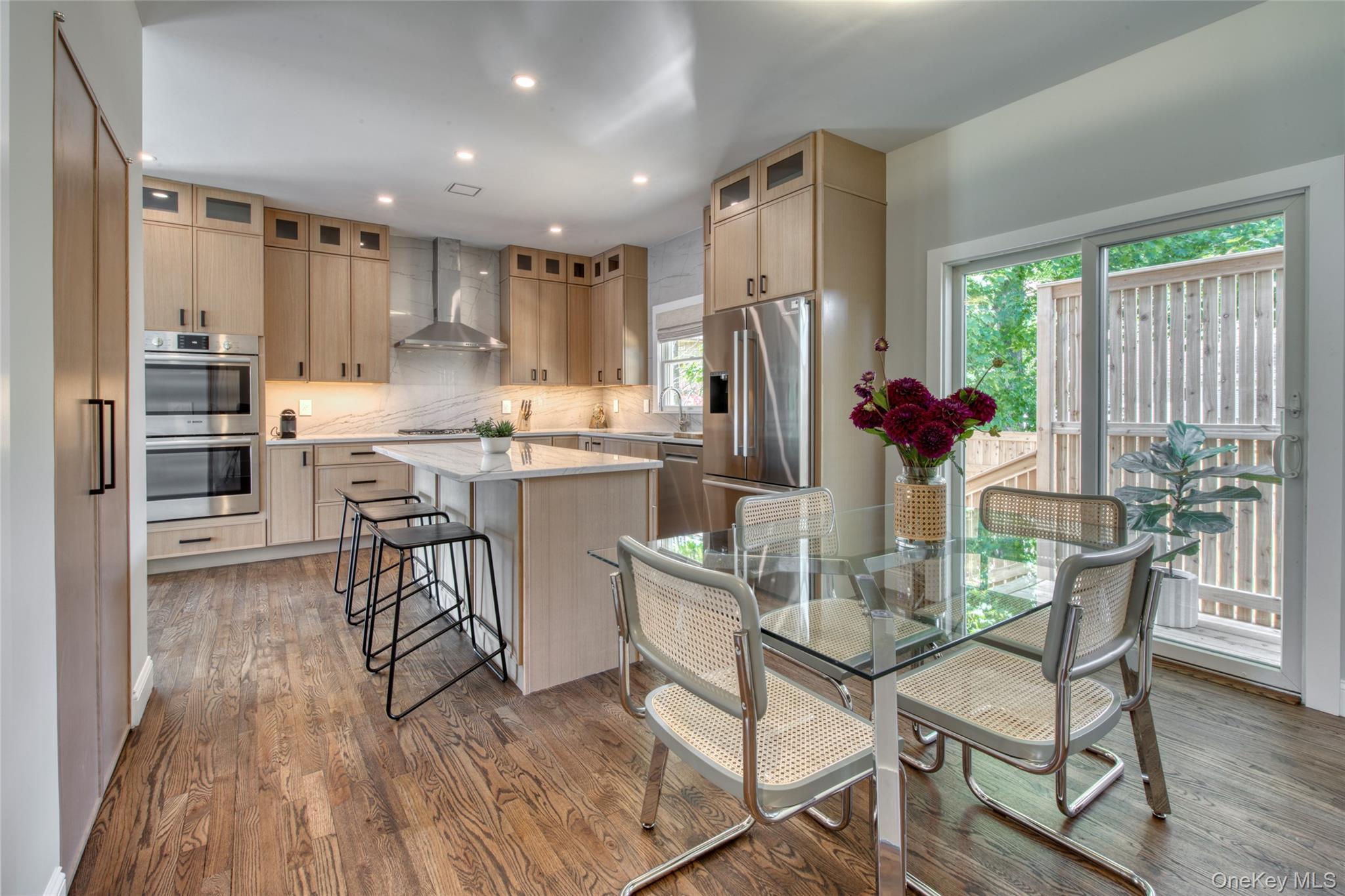 Single Family Manhanset Suffolk County, NY 11944, MLS-915982-11