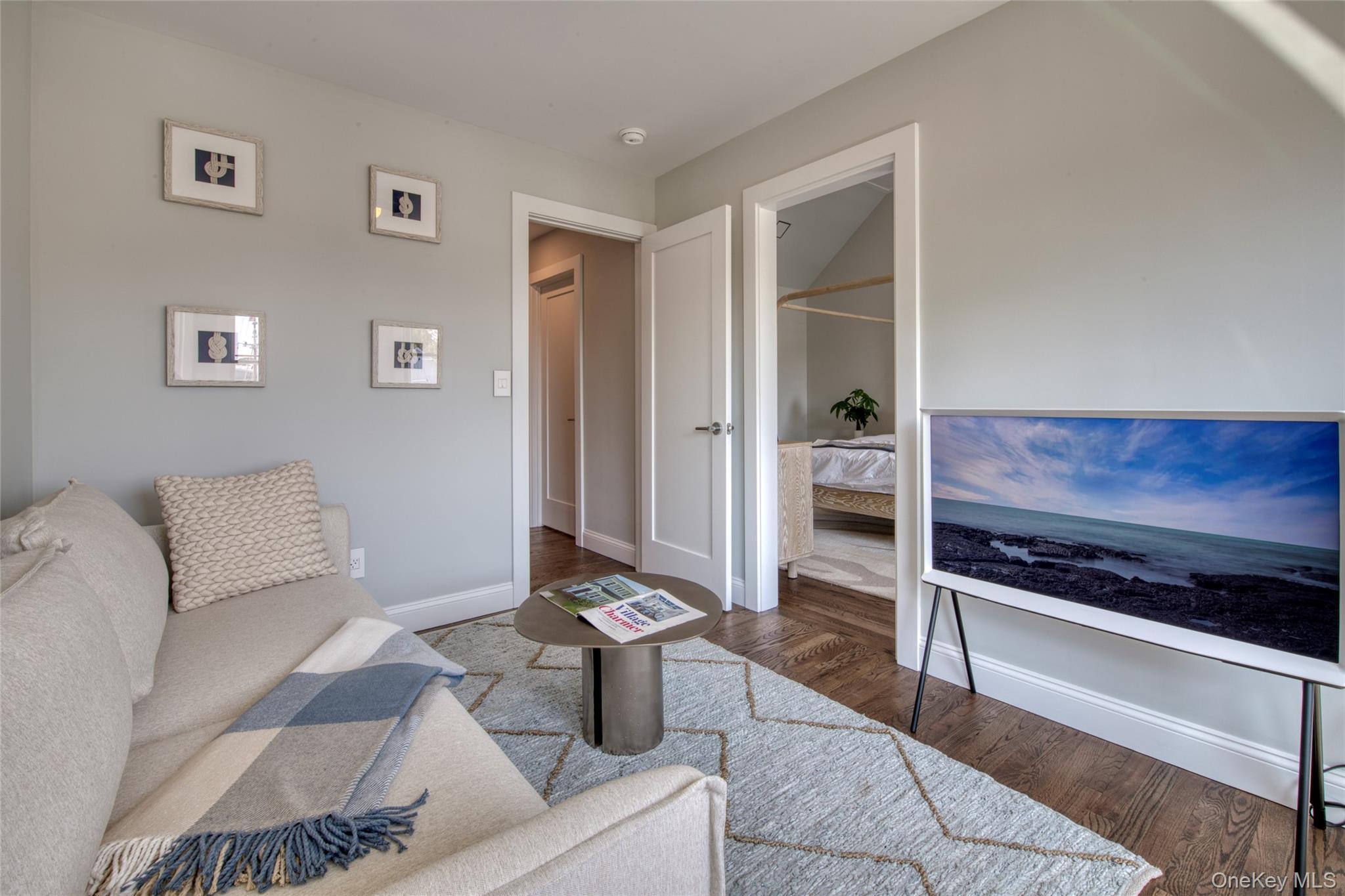 Single Family Manhanset Suffolk County, NY 11944, MLS-915982-16