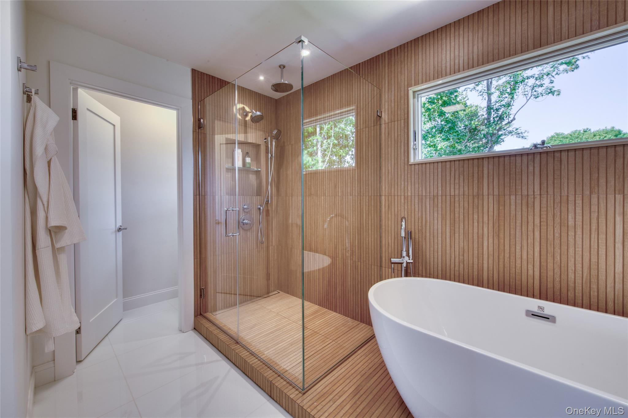 Single Family Manhanset Suffolk County, NY 11944, MLS-915982-19