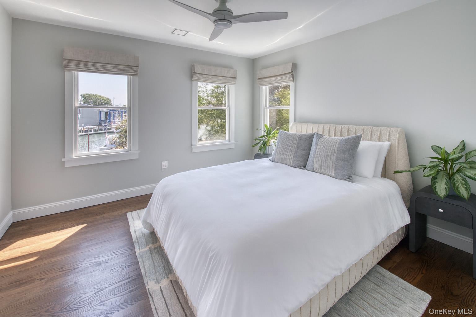 Single Family Manhanset Suffolk County, NY 11944, MLS-915982-20