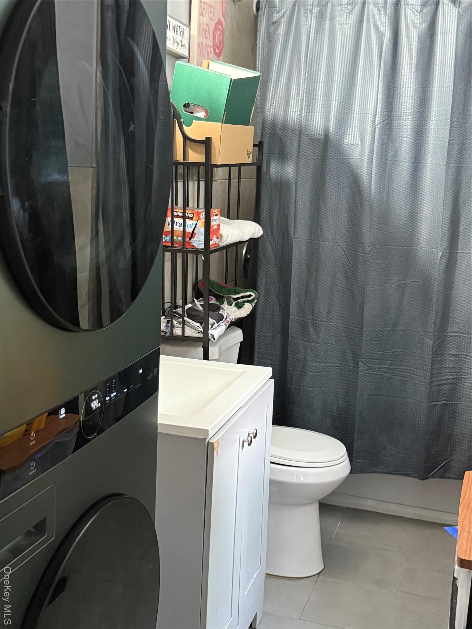 Single Family Hickory  Suffolk County, NY 11798, MLS-916018-8