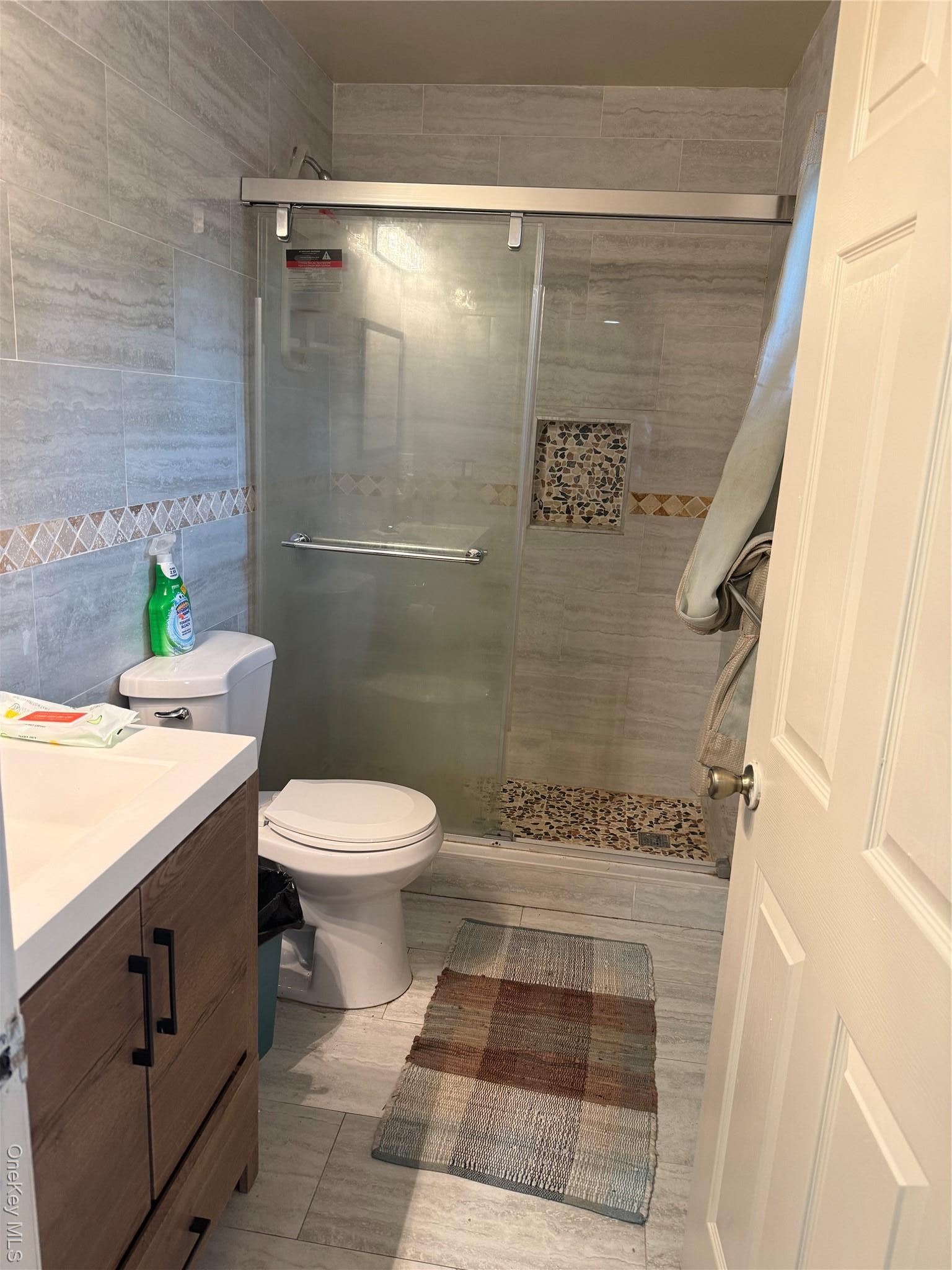 Single Family Hickory  Suffolk County, NY 11798, MLS-916018-9