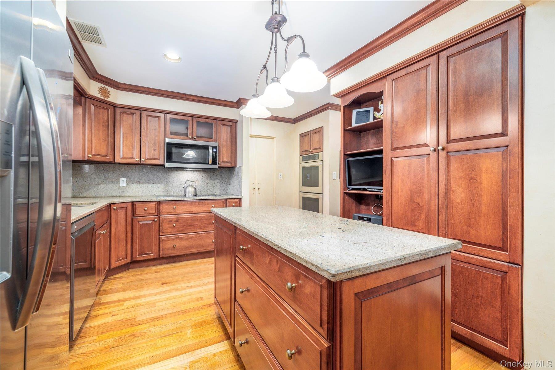 Single Family Atkinson  Nassau County, NY 11570, MLS-916028-21