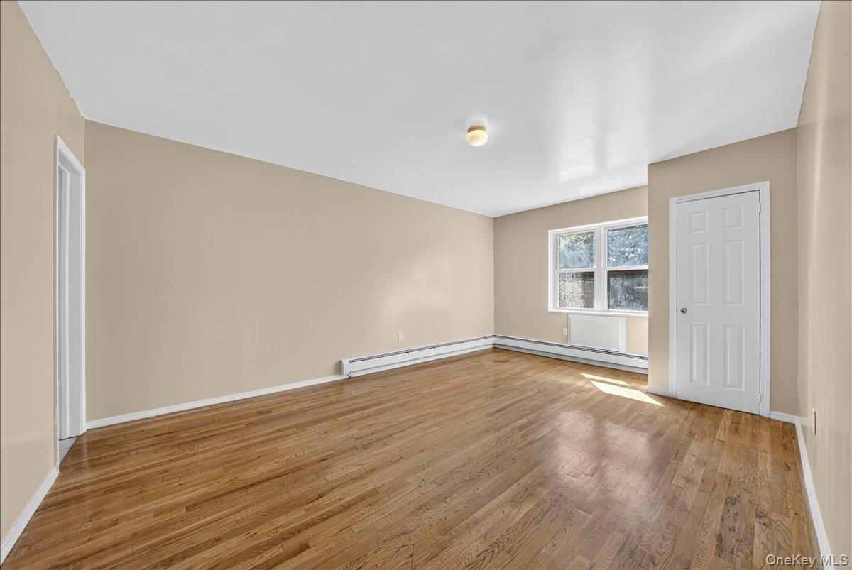 Single Family 214th  Bronx, NY 10467, MLS-916033-14