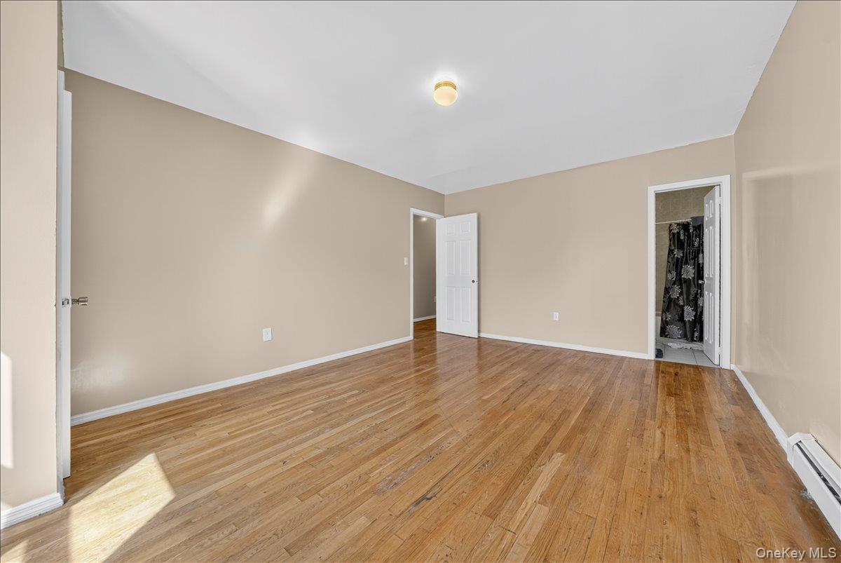 Single Family 214th  Bronx, NY 10467, MLS-916033-15