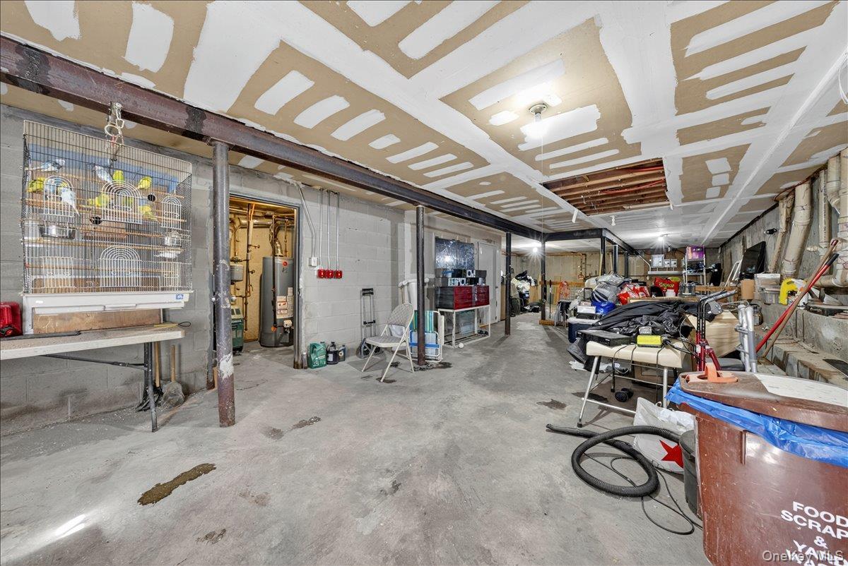 Single Family 214th  Bronx, NY 10467, MLS-916033-25