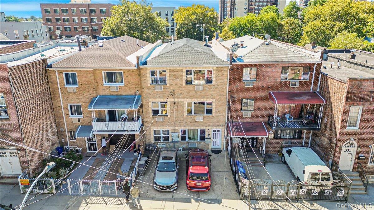 Single Family 214th  Bronx, NY 10467, MLS-916033-35