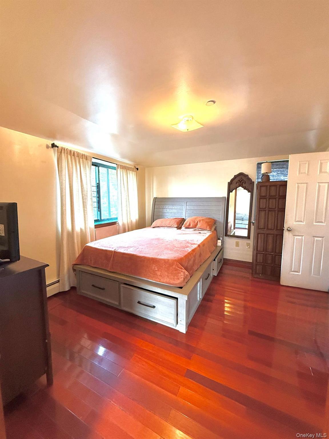 Condo 25th  Queens, NY 11356, MLS-916037-2