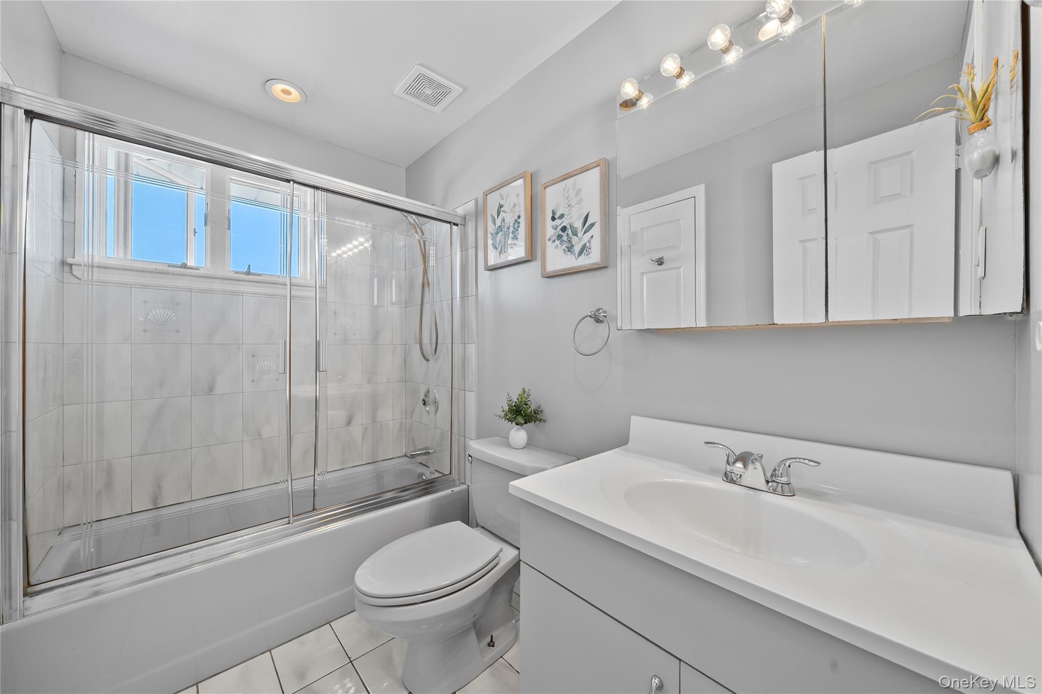 Single Family Hayes  Suffolk County, NY 11701, MLS-916040-19