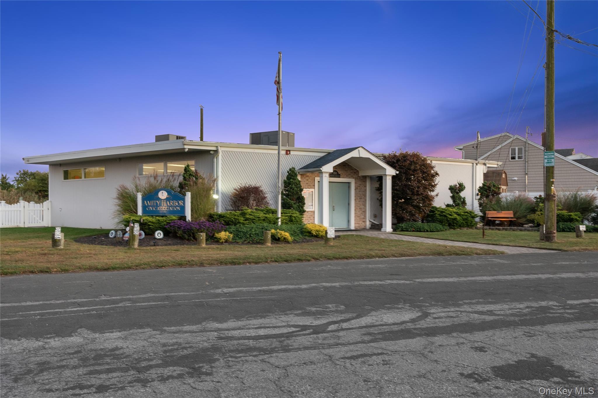 Single Family Hayes  Suffolk County, NY 11701, MLS-916040-41