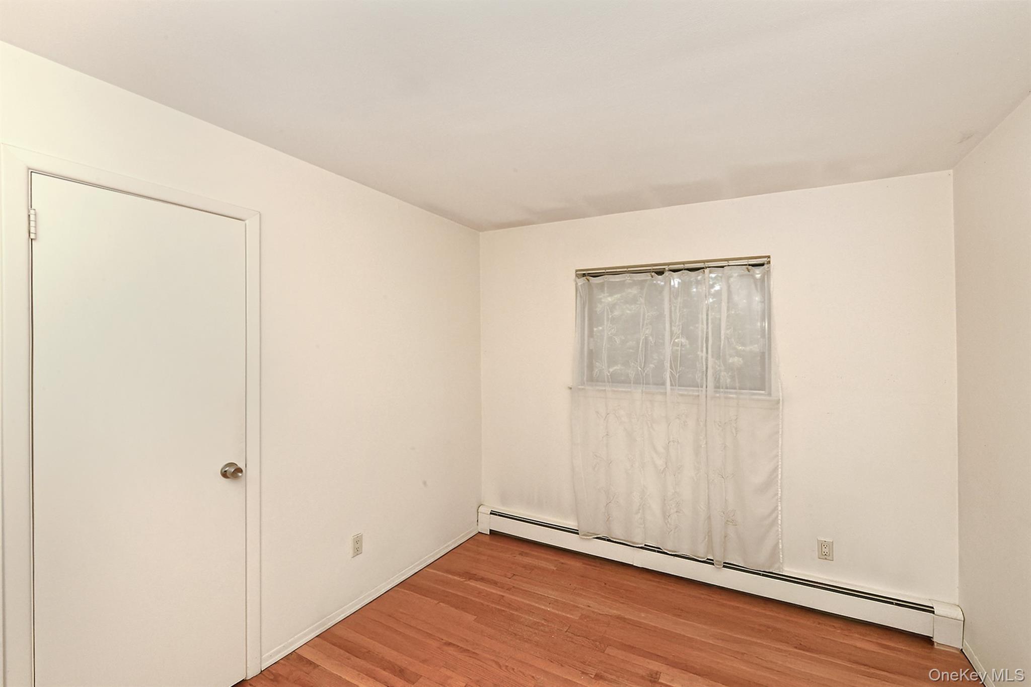 Single Family 3rd  Suffolk County, NY 11731, MLS-916068-11