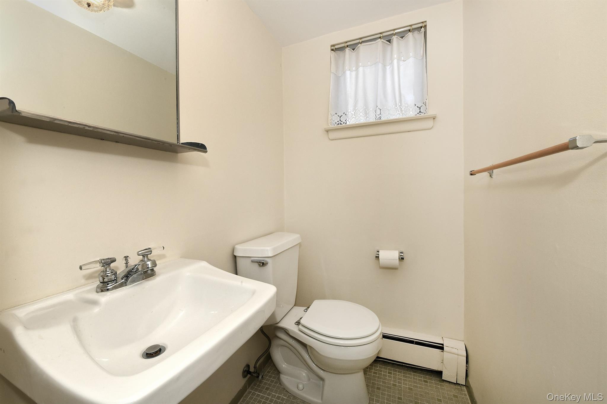 Single Family 3rd  Suffolk County, NY 11731, MLS-916068-12