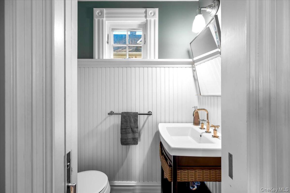 Single Family Broadway Rockland County, NY 10960, MLS-916103-17