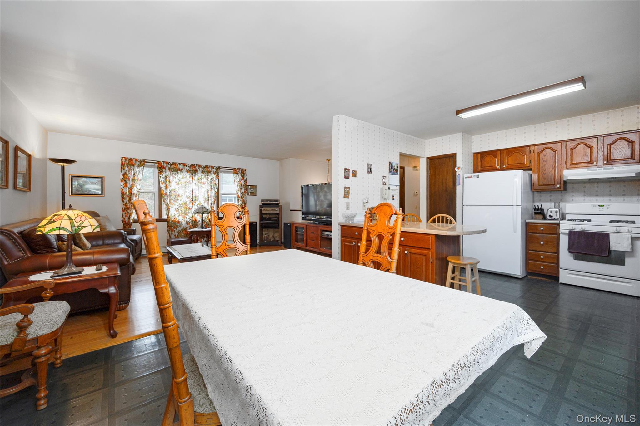 Single Family Elm Dutchess County, NY 12508, MLS-916129-12