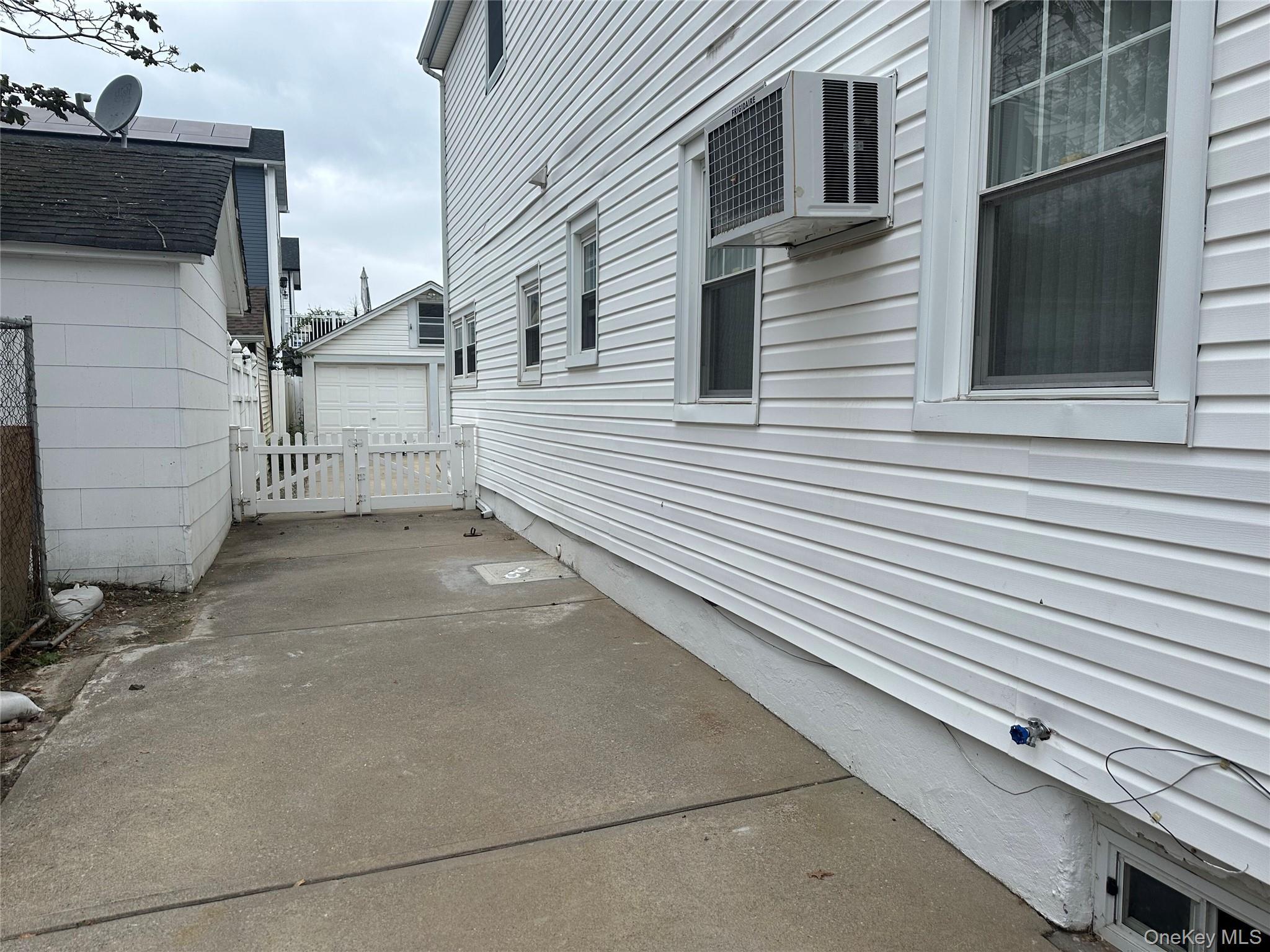 Single Family Rhame  Nassau County, NY 11518, MLS-916134-15