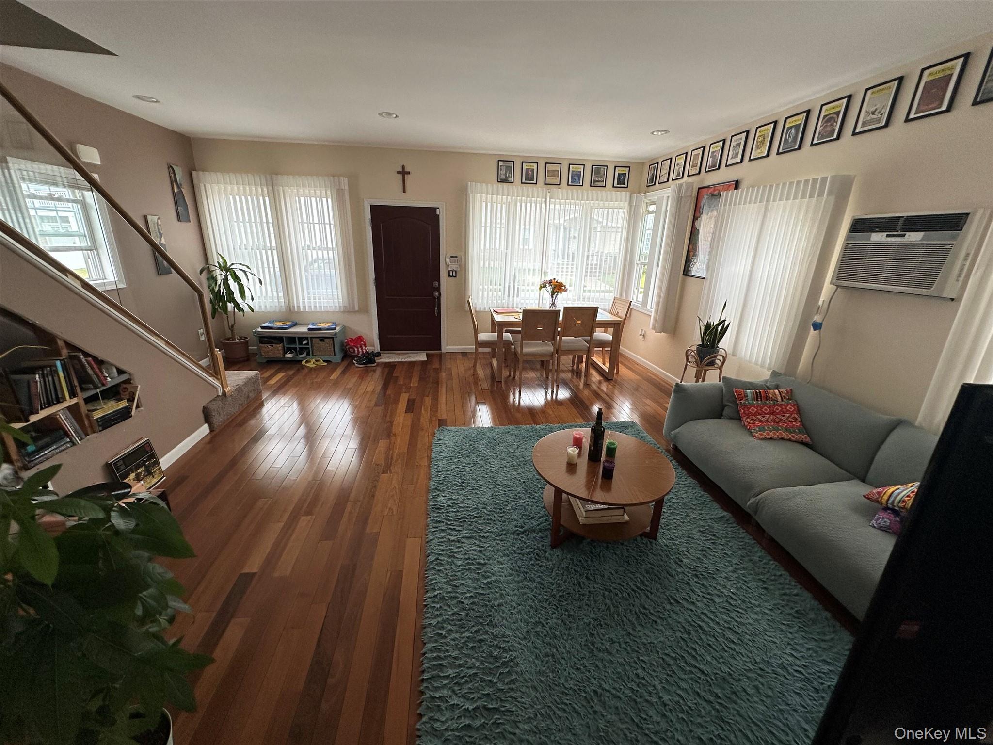 Single Family Rhame  Nassau County, NY 11518, MLS-916134-8