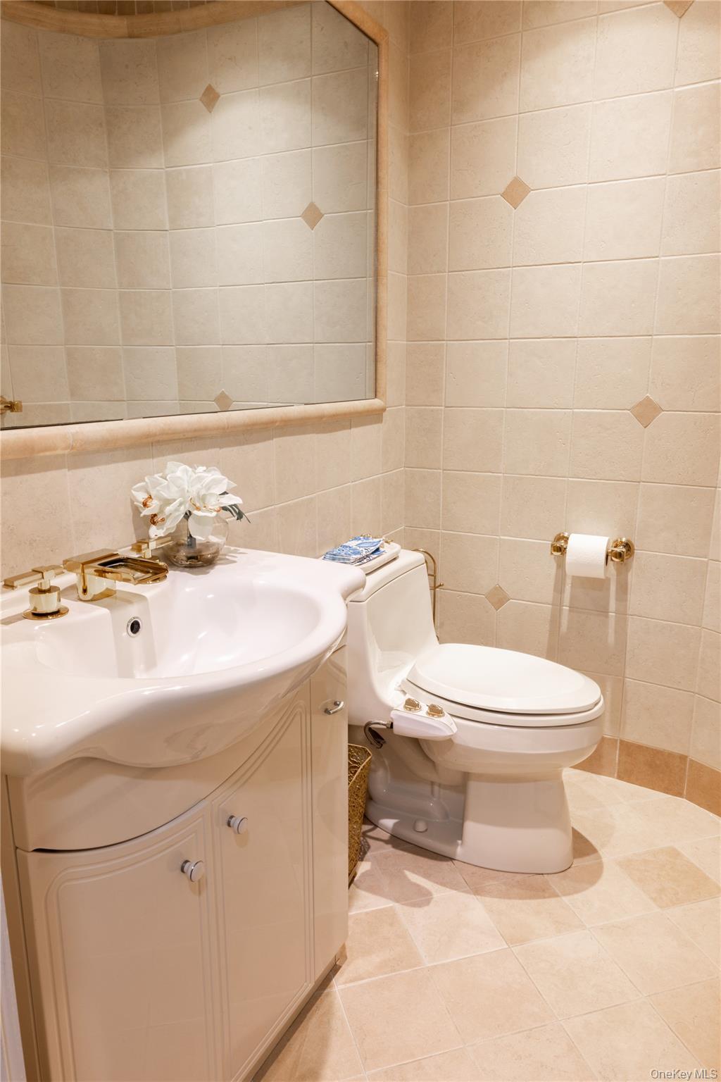 Single Family Jason Nassau County, NY 11710, MLS-916135-18