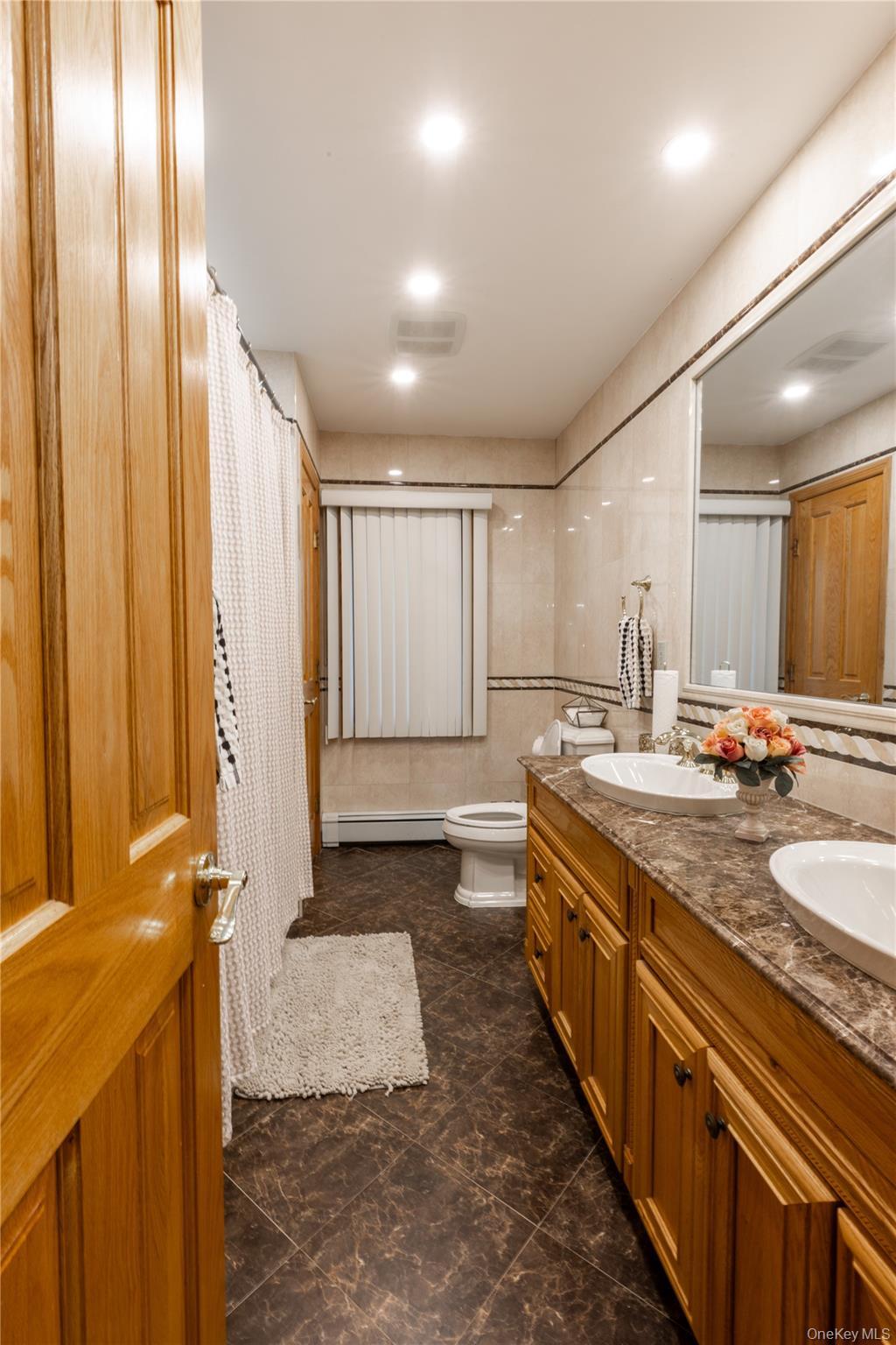 Single Family Jason Nassau County, NY 11710, MLS-916135-29