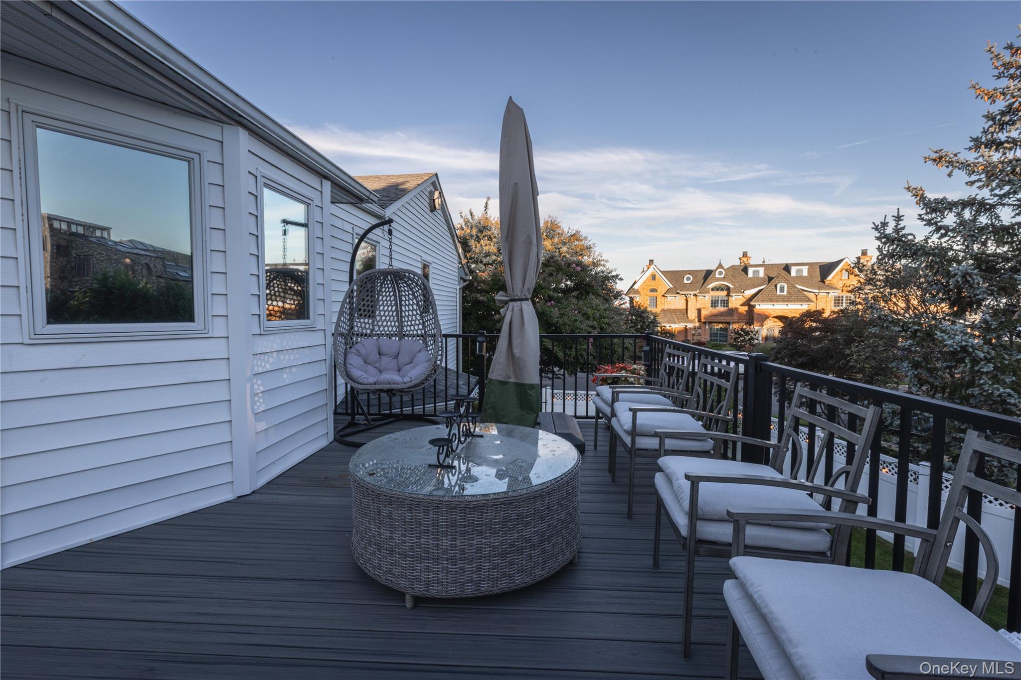 Single Family Jason Nassau County, NY 11710, MLS-916135-39