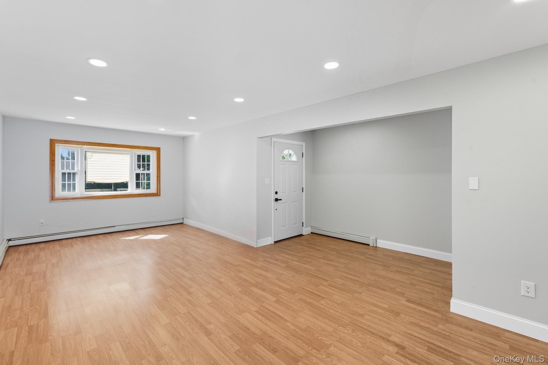 Single Family Bellwood  Suffolk County, NY 11720, MLS-916152-9