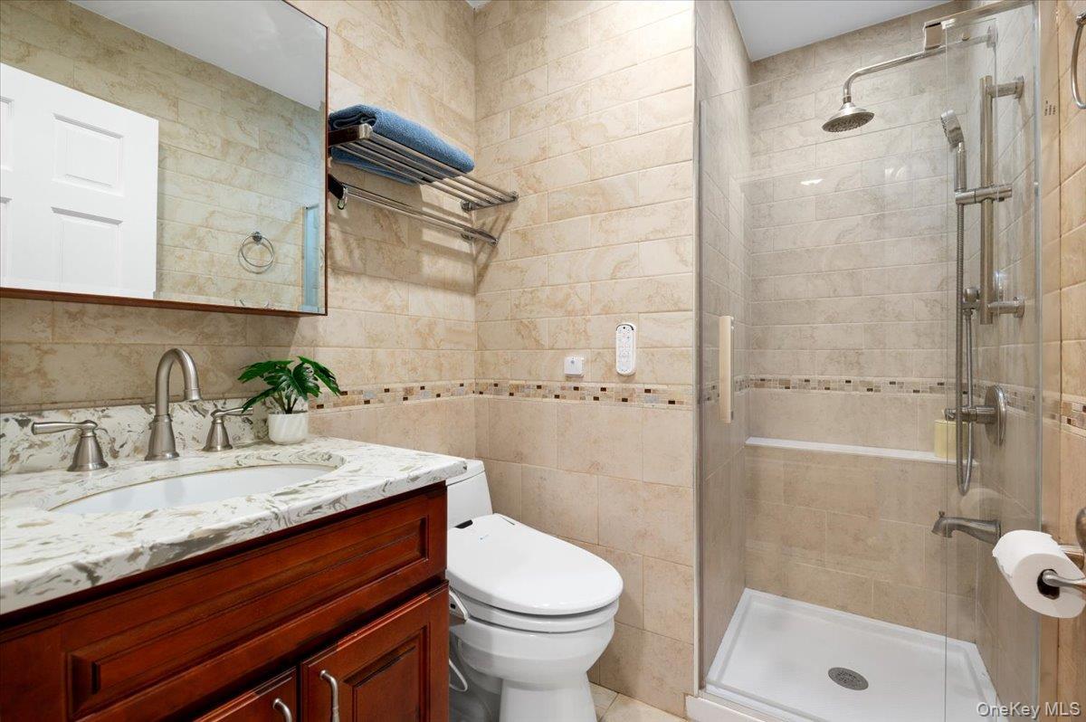 Single Family Mellow Nassau County, NY 11753, MLS-916157-15