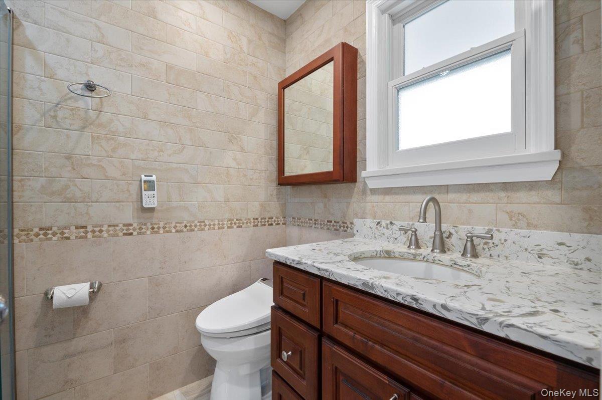 Single Family Mellow Nassau County, NY 11753, MLS-916157-18