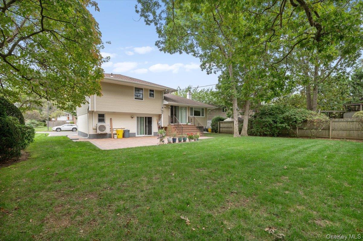 Single Family Mellow Nassau County, NY 11753, MLS-916157-25