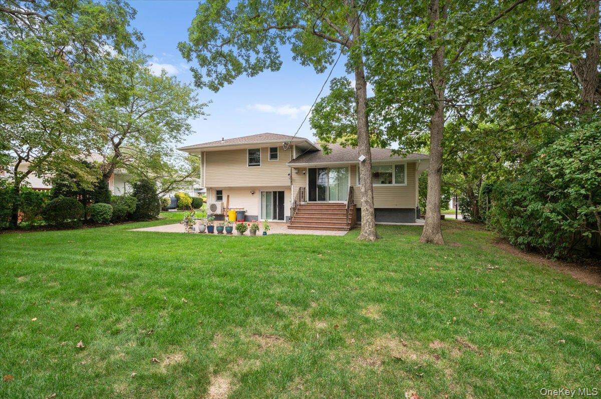 Single Family Mellow Nassau County, NY 11753, MLS-916157-26