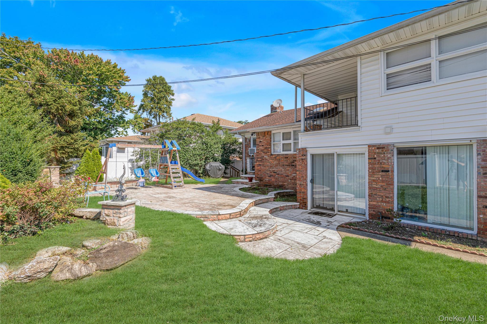 Single Family Rosalie Nassau County, NY 11554, MLS-916160-23