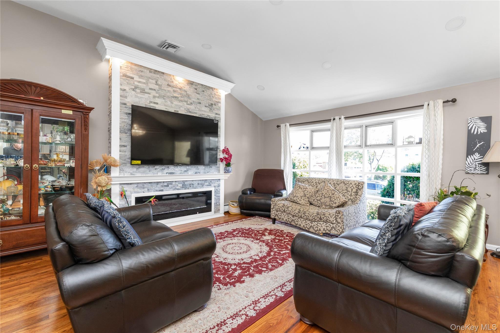 Single Family Rosalie Nassau County, NY 11554, MLS-916160-3