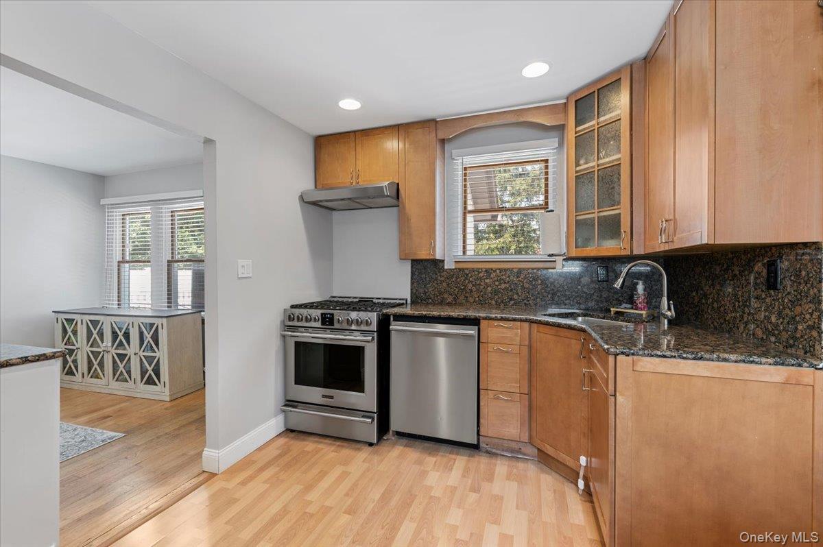 Single Family Prospect  Nassau County, NY 11563, MLS-916170-14