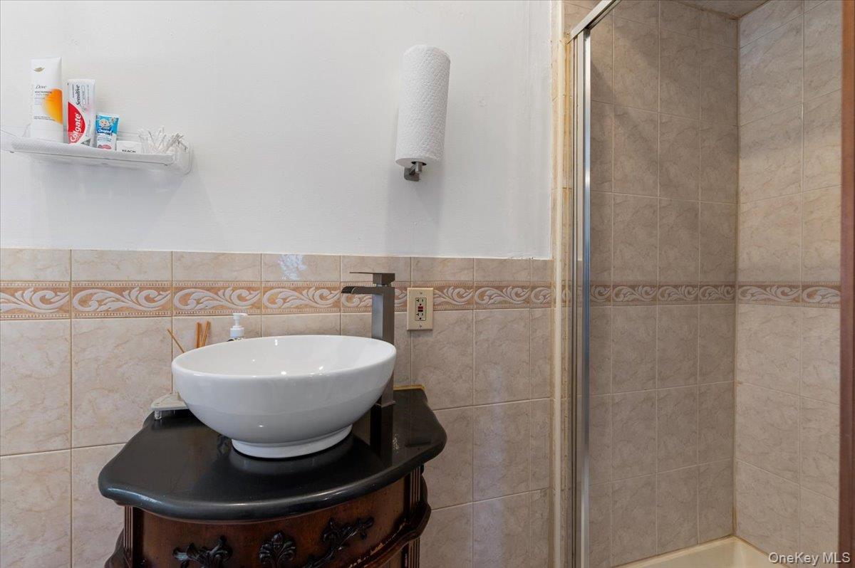 Single Family Prospect  Nassau County, NY 11563, MLS-916170-19