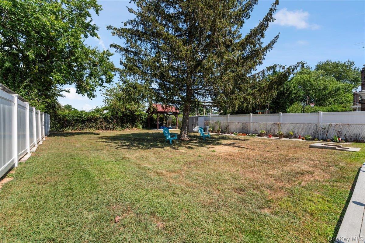 Single Family Prospect  Nassau County, NY 11563, MLS-916170-26