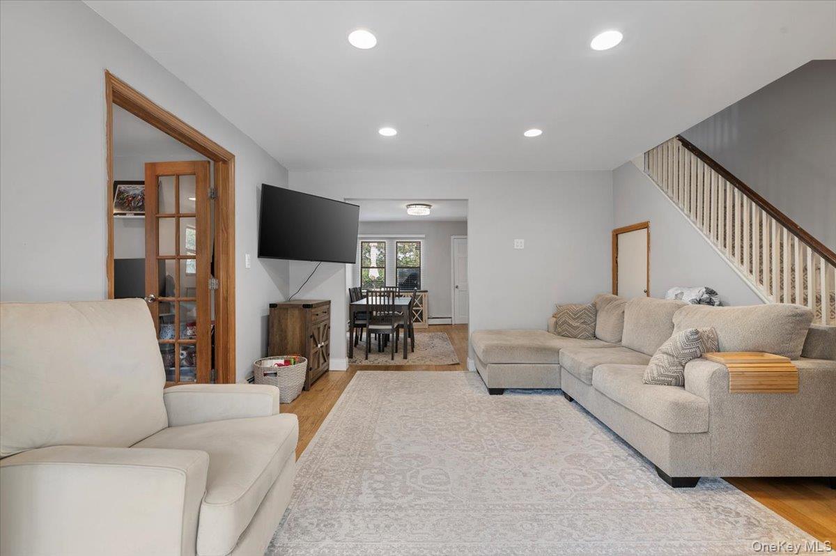 Single Family Prospect  Nassau County, NY 11563, MLS-916170-6