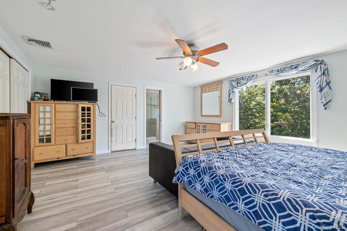 Single Family 21st  Nassau County, NY 11753, MLS-916219-16