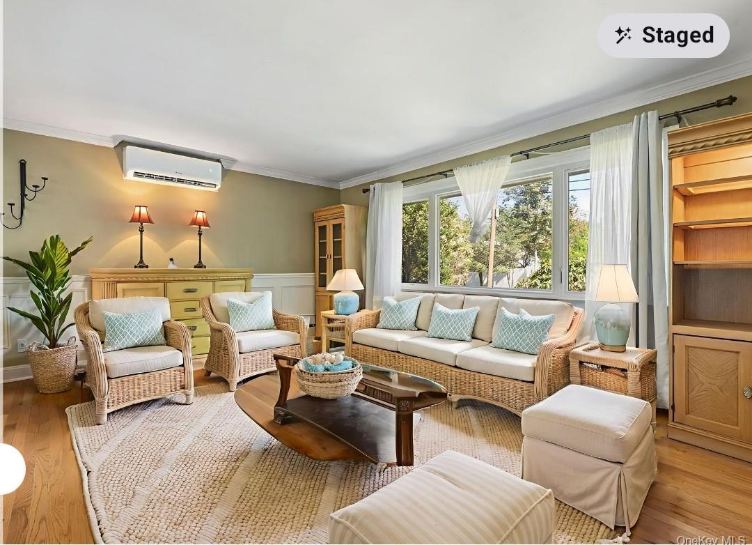 Single Family 21st  Nassau County, NY 11753, MLS-916219-6