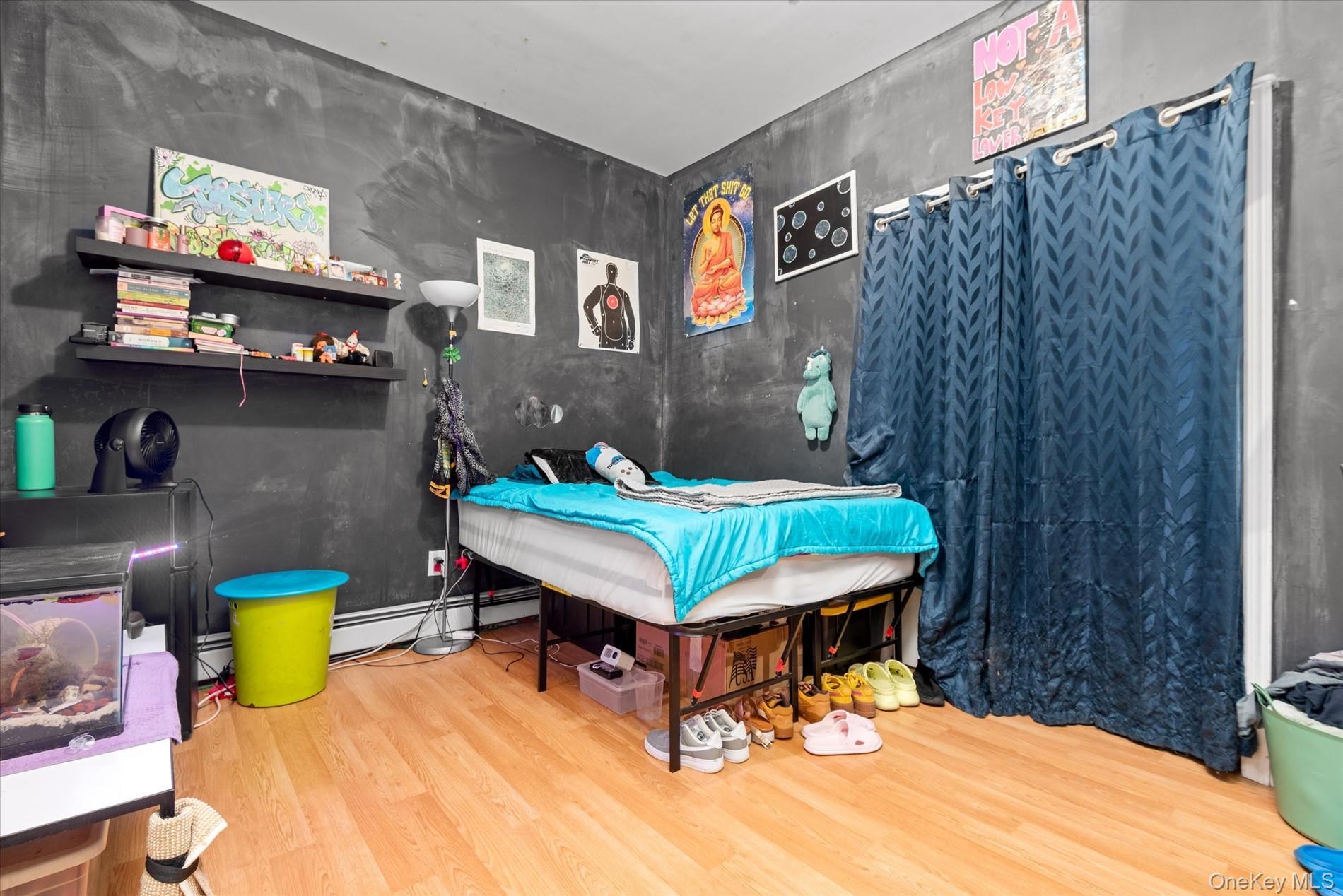 Single Family Lincoln  Brooklyn, NY 11208, MLS-916263-21