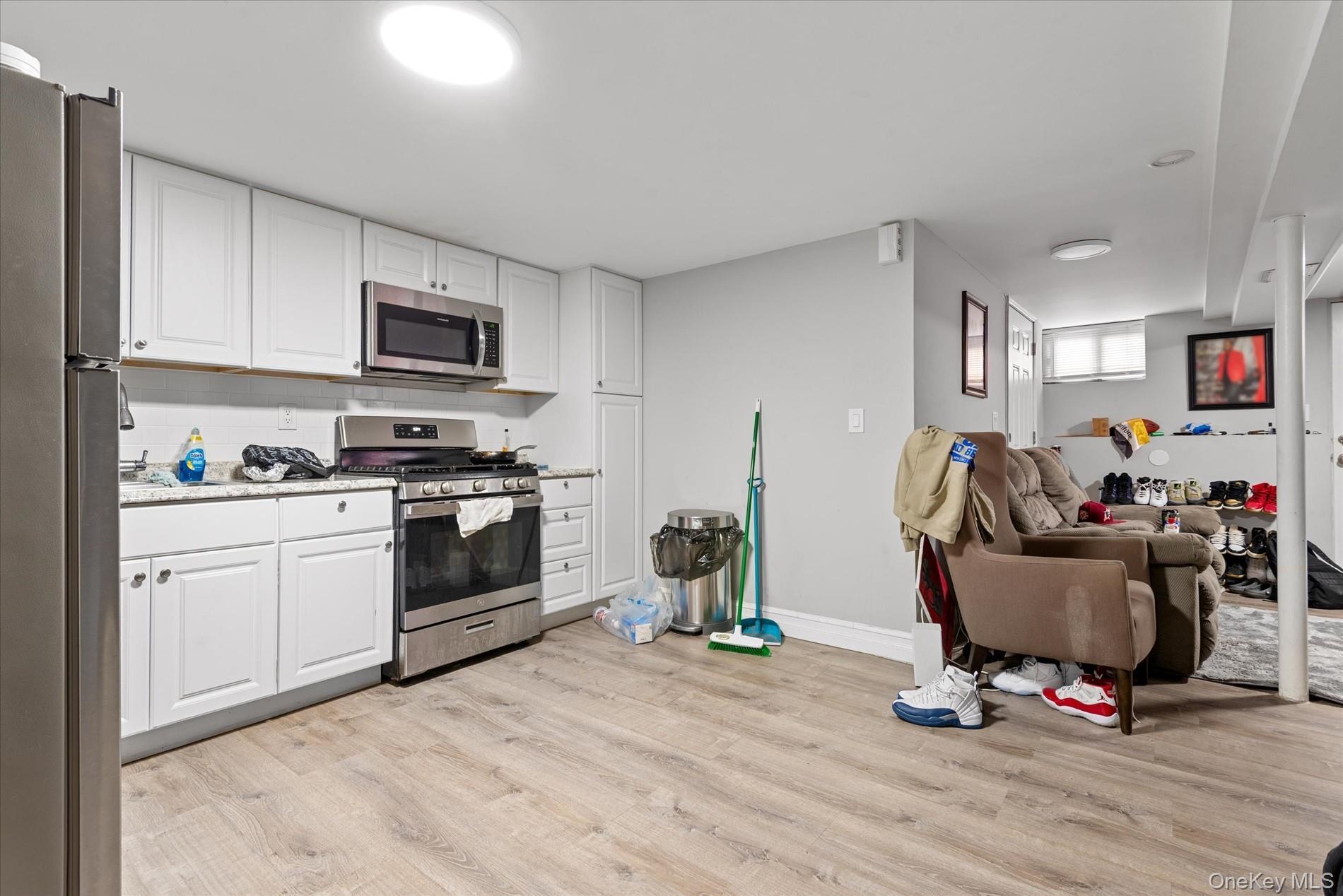 Single Family Lincoln  Brooklyn, NY 11208, MLS-916263-25