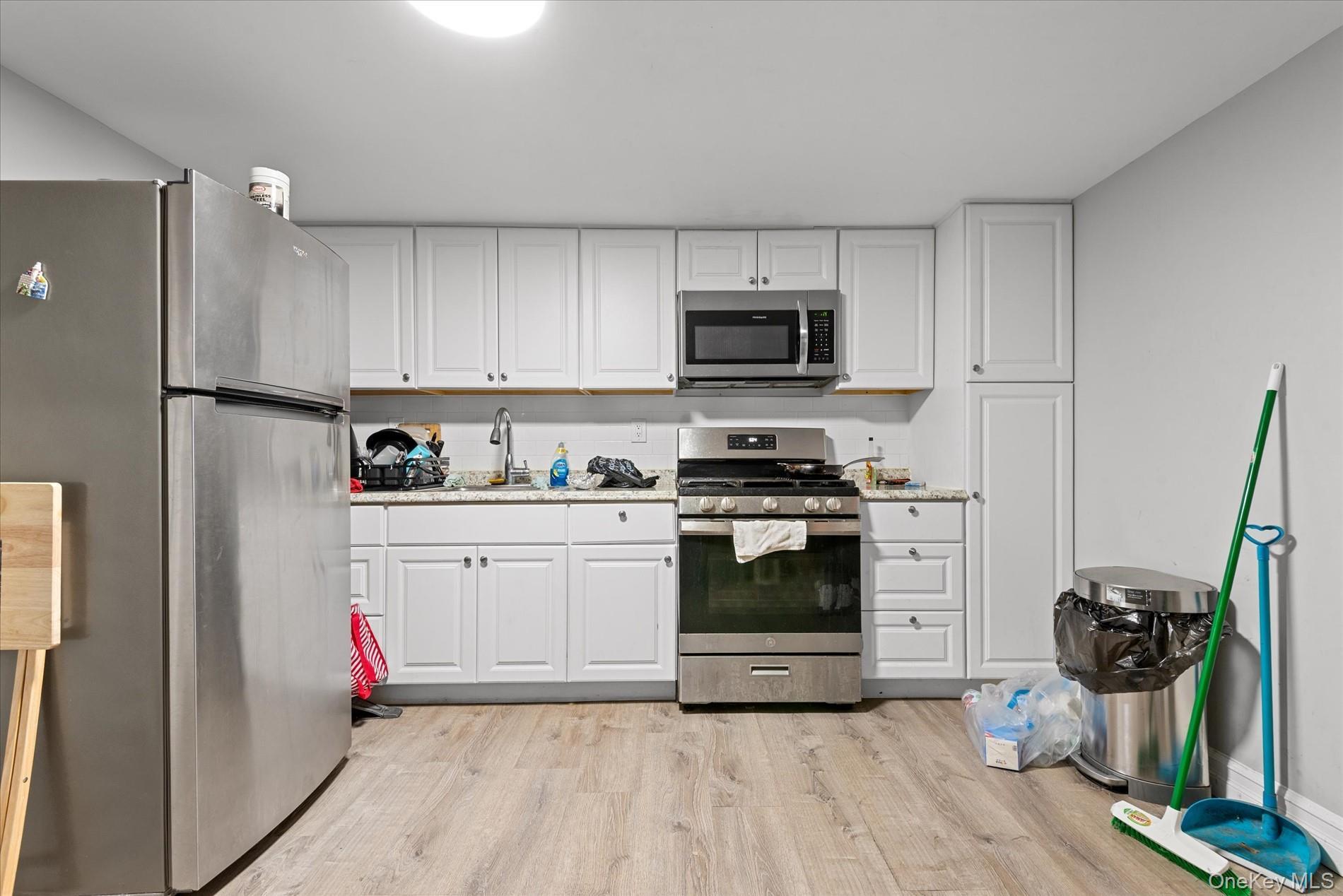 Single Family Lincoln  Brooklyn, NY 11208, MLS-916263-26