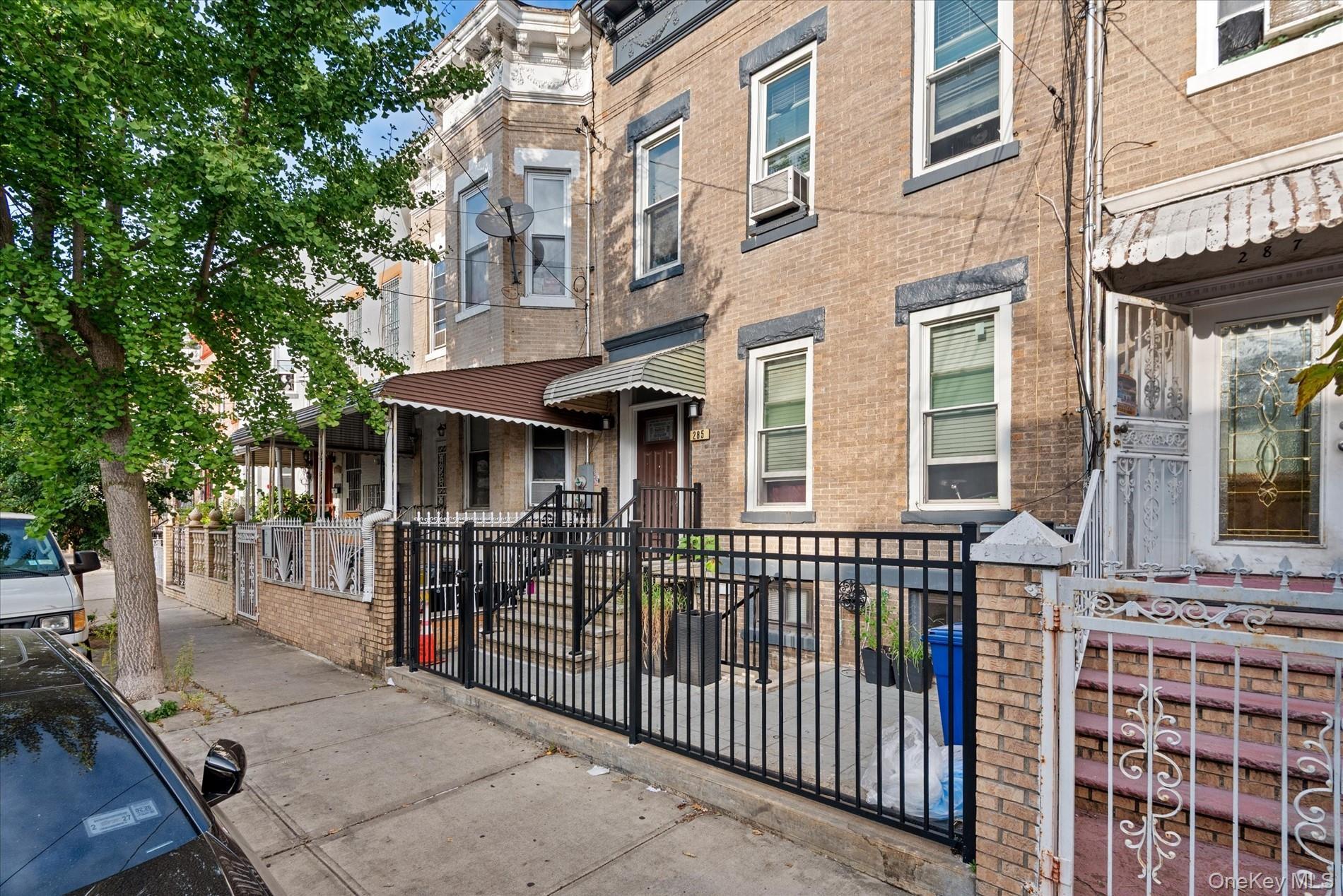 Single Family Lincoln  Brooklyn, NY 11208, MLS-916263-3