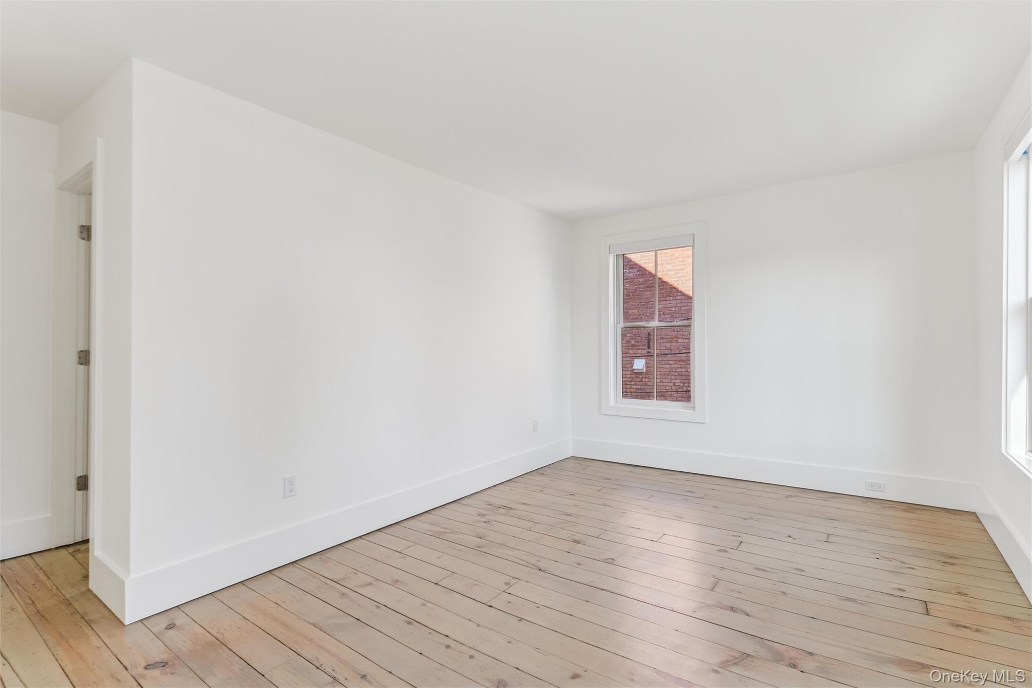 Single Family South  Dutchess County, NY 12508, MLS-916289-21